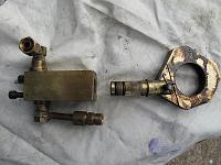  right side view of pump ram